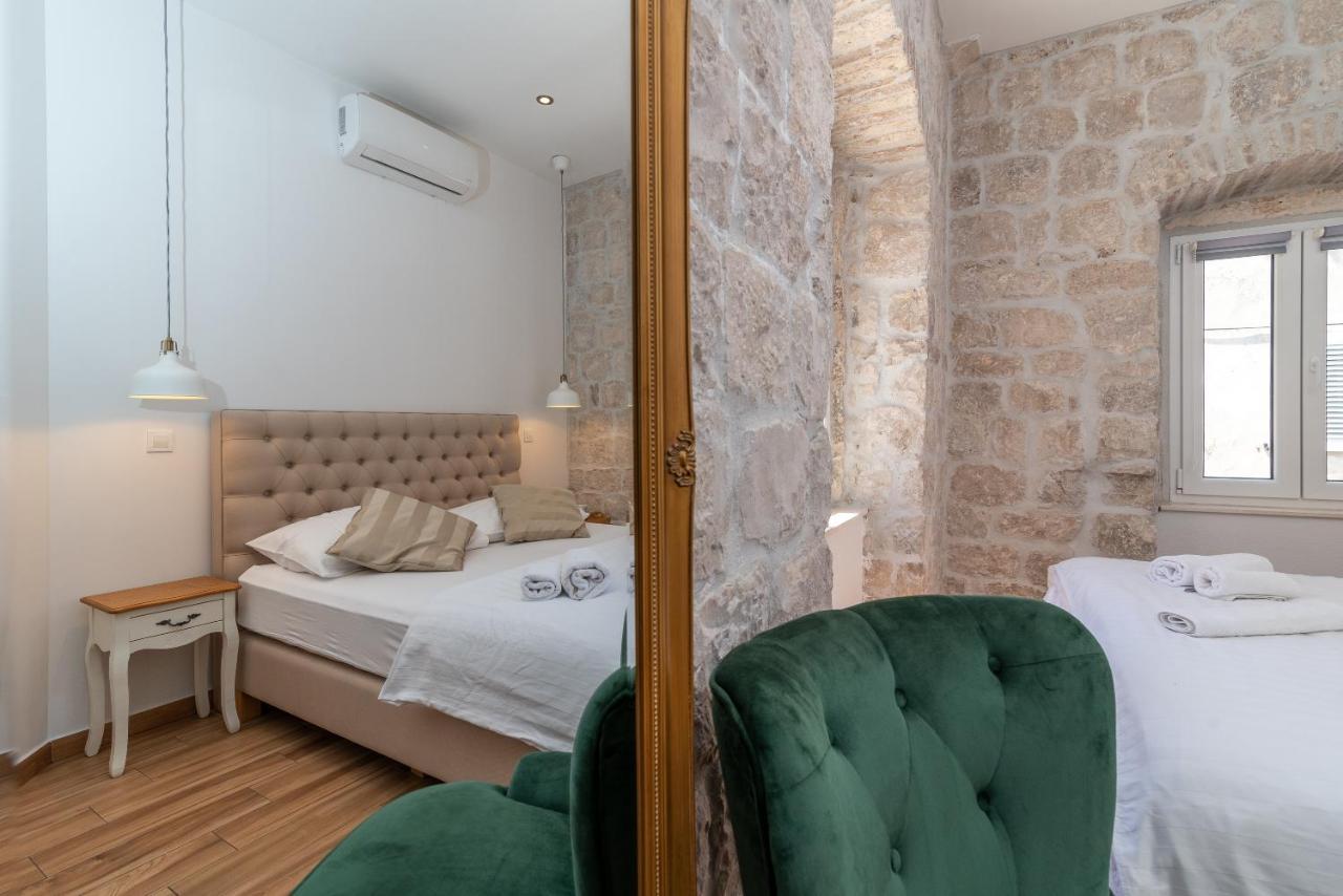 Residence Providenca Trogir Exterior photo