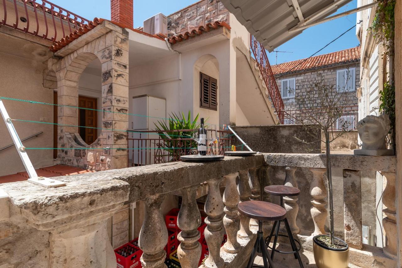 Residence Providenca Trogir Exterior photo